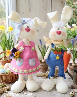 Lola y Mateo Conejitos de Pascua – Kit Pascua en Paño Lency
