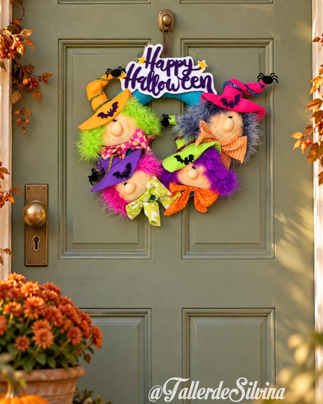 Mini Corona Brujitas – Kit halloween en paño lency